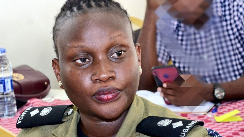 Police hunt suspects in viral assault video – Sqoop