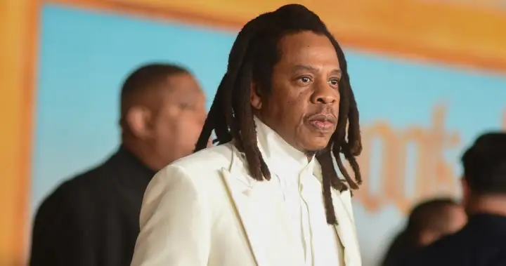 Jay Z Denies Taking Sides in Drake and Kendrick Lamar Beef