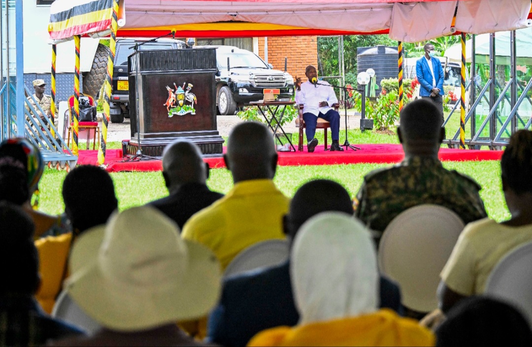 President Museveni meets Masaka NRM leaders, calls for focus on real issues affecting citizens 