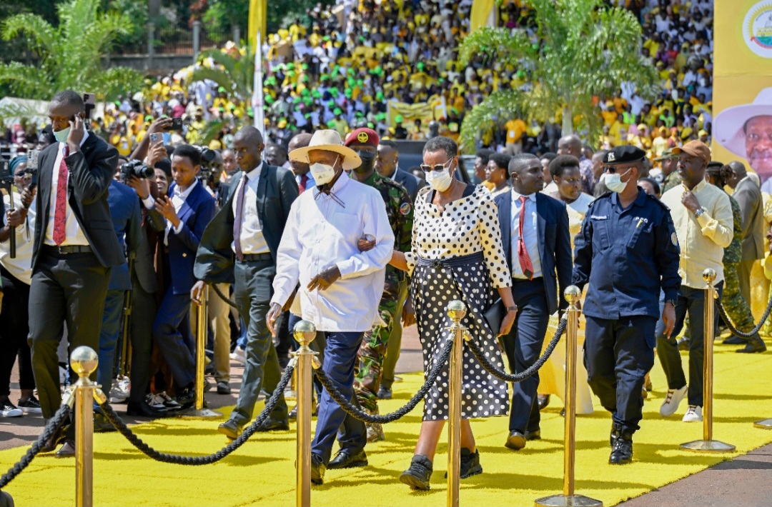 Yoga Yoga Jajja: Ugandans gather at Kololo to celebrate President Museveni’s election victory 