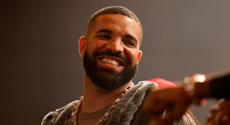 Drake Breaks Record as First Artiste to Hit 130 Billion Streams